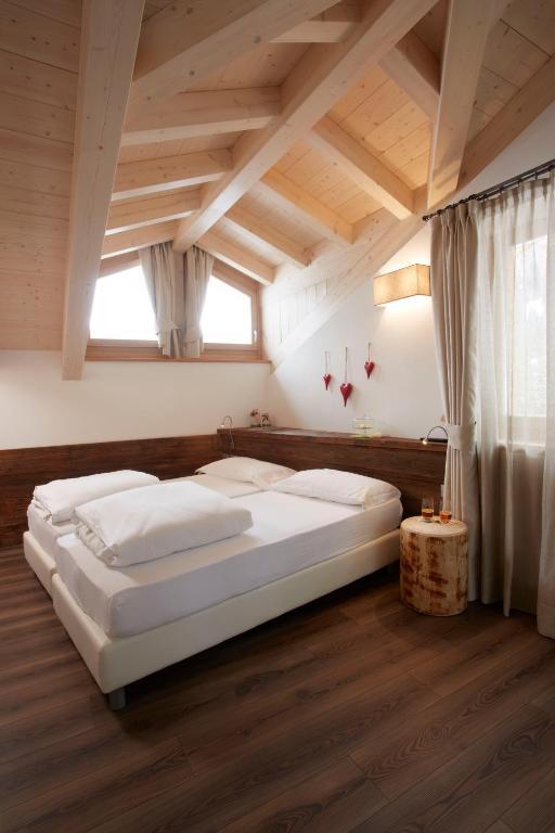 Chalet Vites Mountain Hotel Canazei Quarto foto